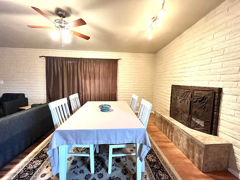 810 E Graybill Dr — Photo 3
