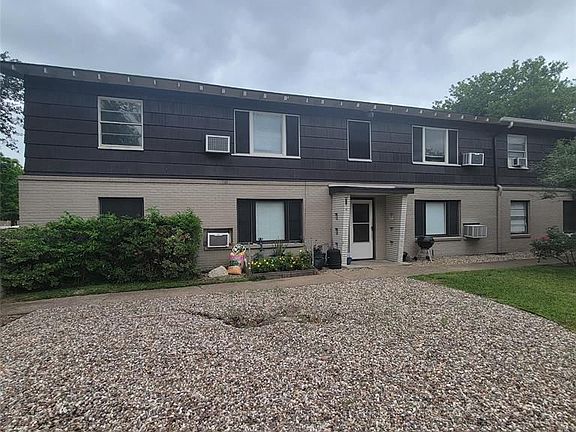 2nd image of 1320 Heights Blvd APT 3