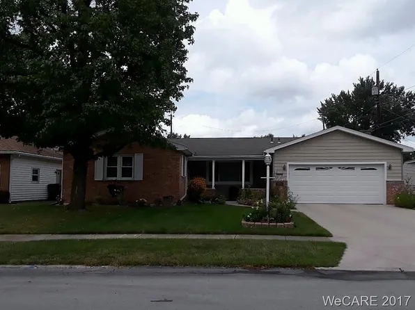 2908 Makley Dr, Lima, OH 45805