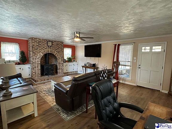 3rd image of 14 Hamden Cir