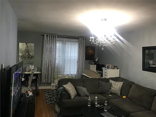 Sold by Korr Realty | media 18