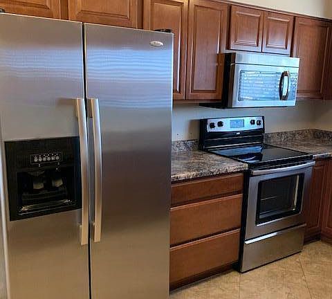 5th image of 10402 W Cinnebar Ave