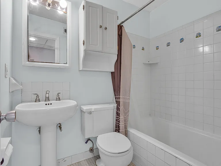 3342 S 28th St #403 — Photo 14