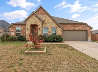 1521 Grassy Meadows Dr, Burleson, TX 76058