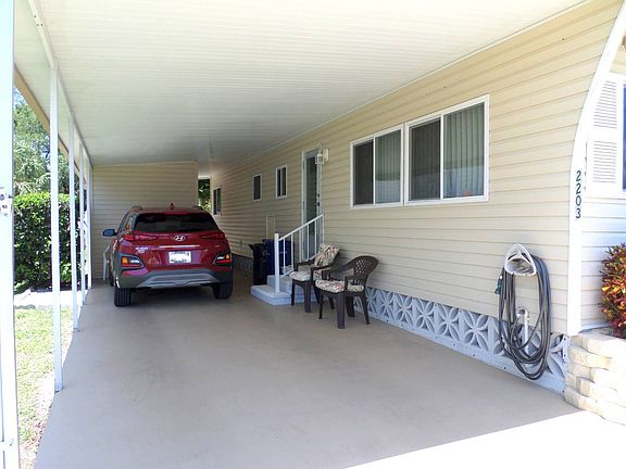 3rd image of 2203 Fremont Dr