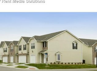 277 NE Adams Dairy Pkwy, Blue Springs, MO 64014