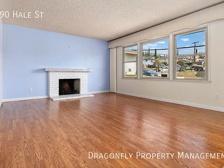 490 Hale St — Photo 6