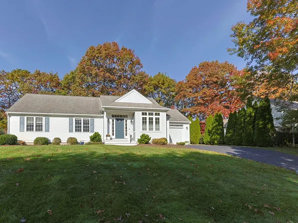 21 Snead Drive, Mashpee, MA 02649