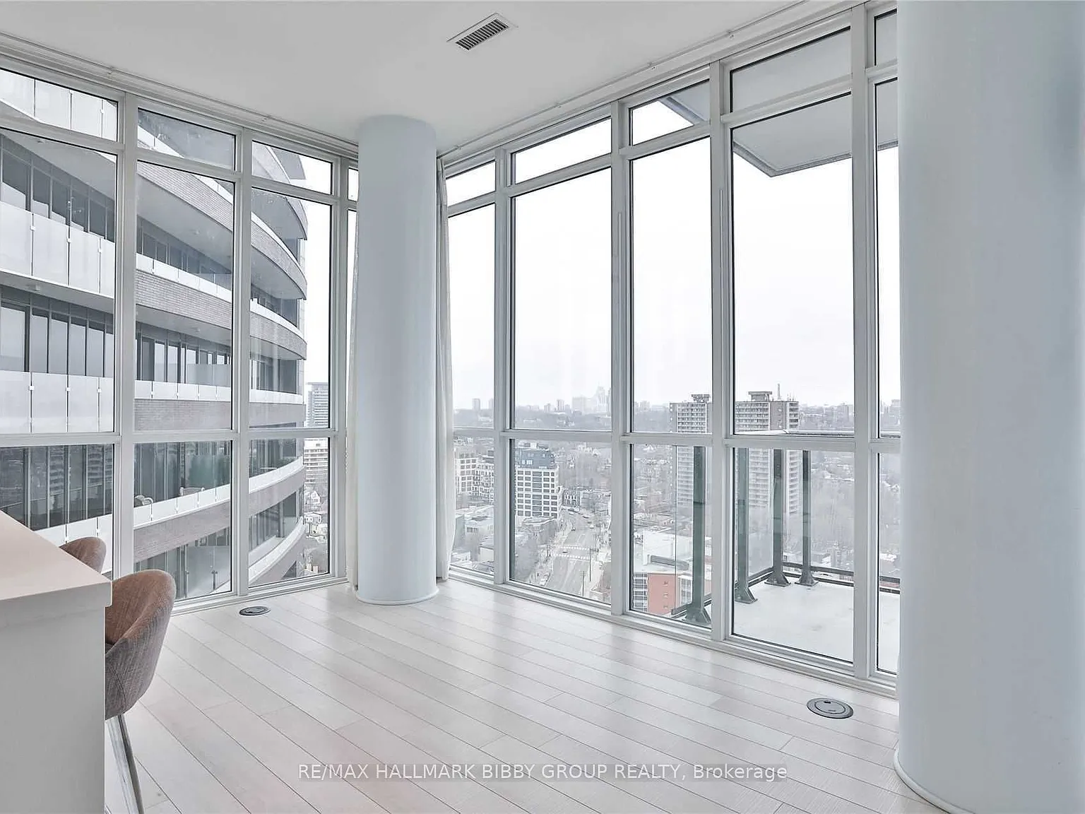 1 bed, $2,600 — Photo 2