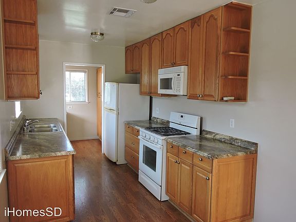 4th image of 8770 Elden St