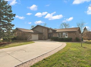 13608 Glen Eagle Ct, Orland Park, IL