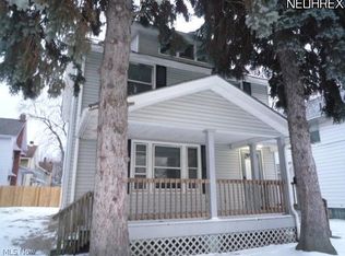 628 Lovers Ln, Akron, OH 44311