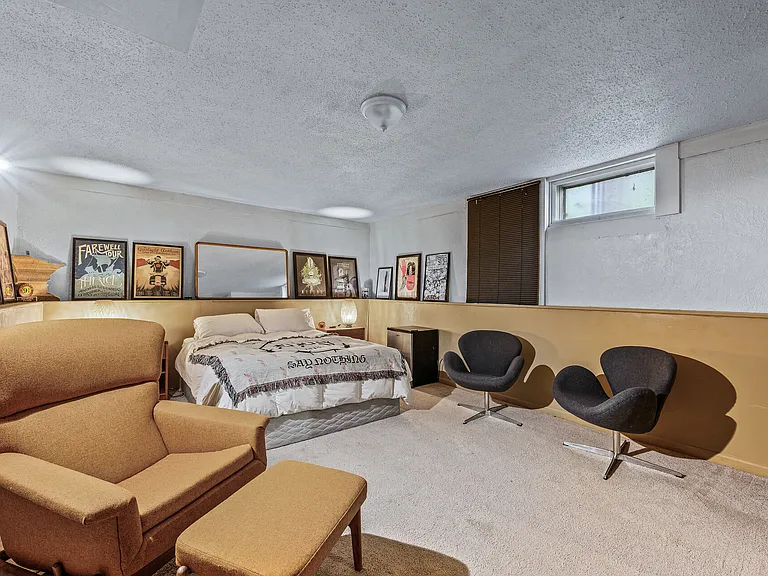 4053 Quail Ave N — Photo 14