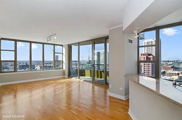 1 bed, 935 sqft, $2,800 — Photo 4