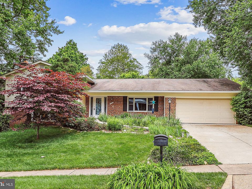 1st image of 2516 E Meredith Dr