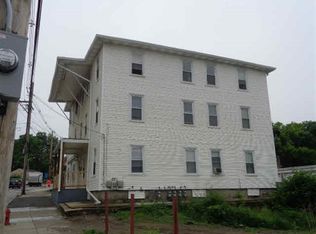 401 Cumberland Hill Rd, Woonsocket, RI 02895