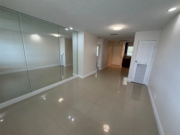 432 Lakeside Dr #257 — Photo 5