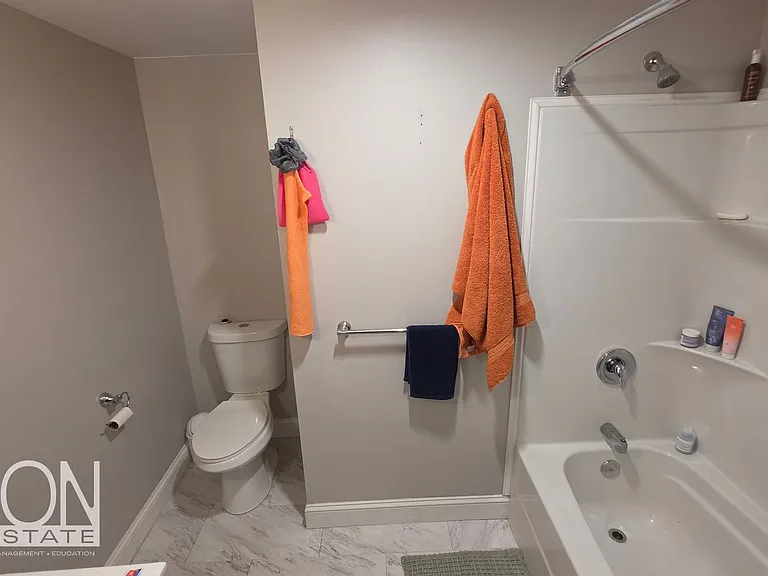 282 Ethan Allen Pkwy #1 — Photo 17