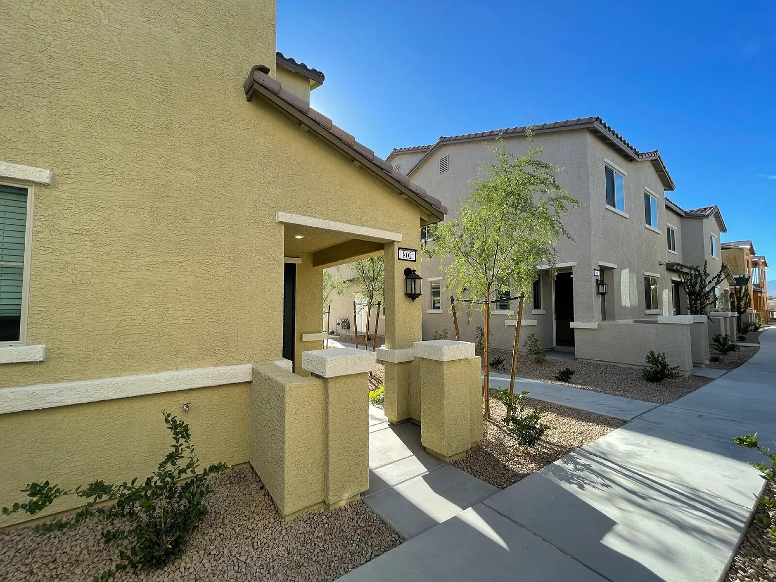 3 bed, 2.5 bath, 1846 sqft, $1,995 — Photo 4