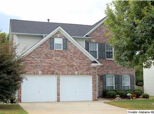 1617 Deer Valley Cir, Hoover, AL 35226
