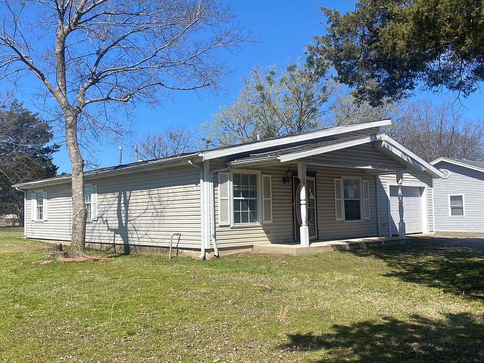 2nd image of 345 SE 3rd St