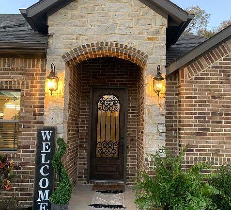 4th image of 101 Woodgate Dr