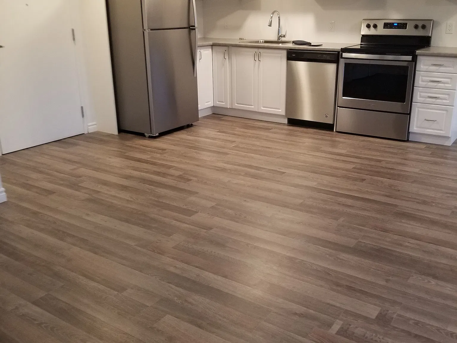 253 Broadway St — Photo 2