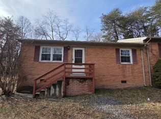 10408 Leavells Rd, Fredericksburg, VA 22407