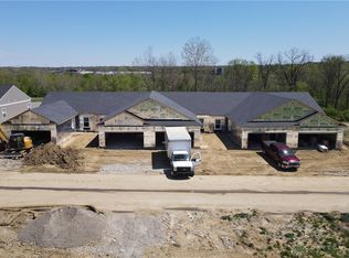 6831 Traditions St #10, Middletown, OH 45044