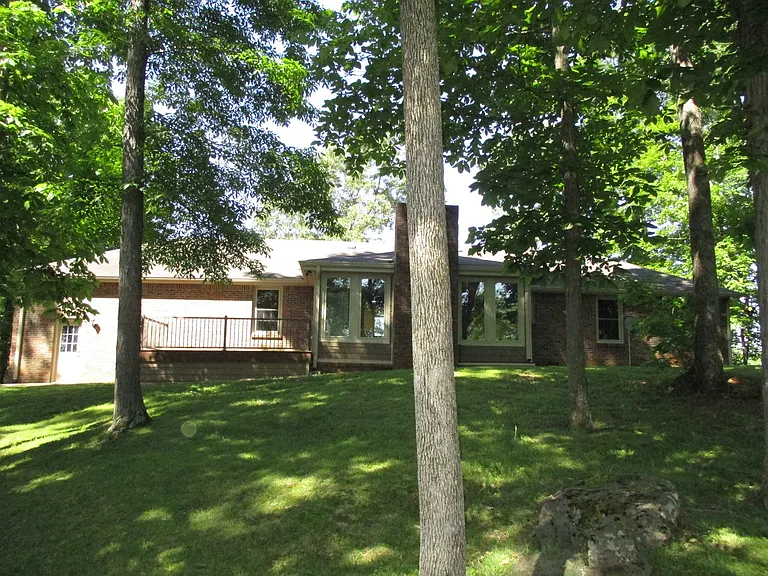 1131 Warfield Blvd — Photo 19