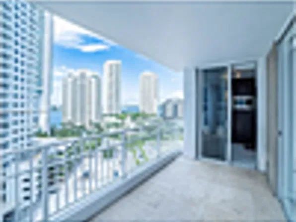 701 Brickell Ave #1504, Miami, FL 33131