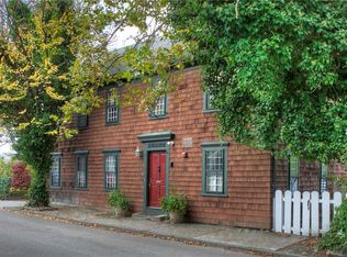 39 Clarke St, Newport, RI 02840