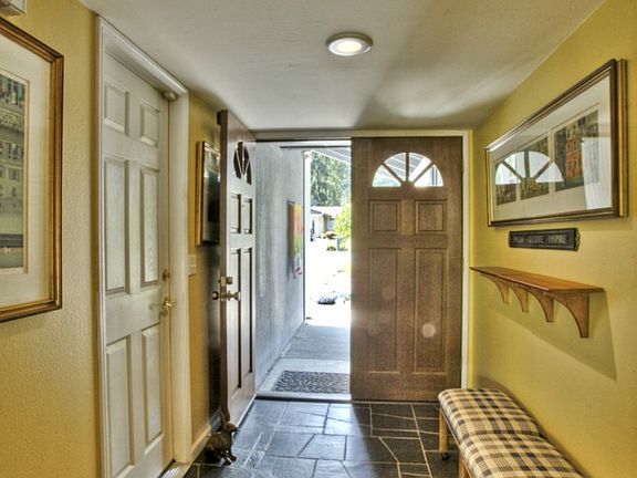 4th image of 1512 177th Ave NE