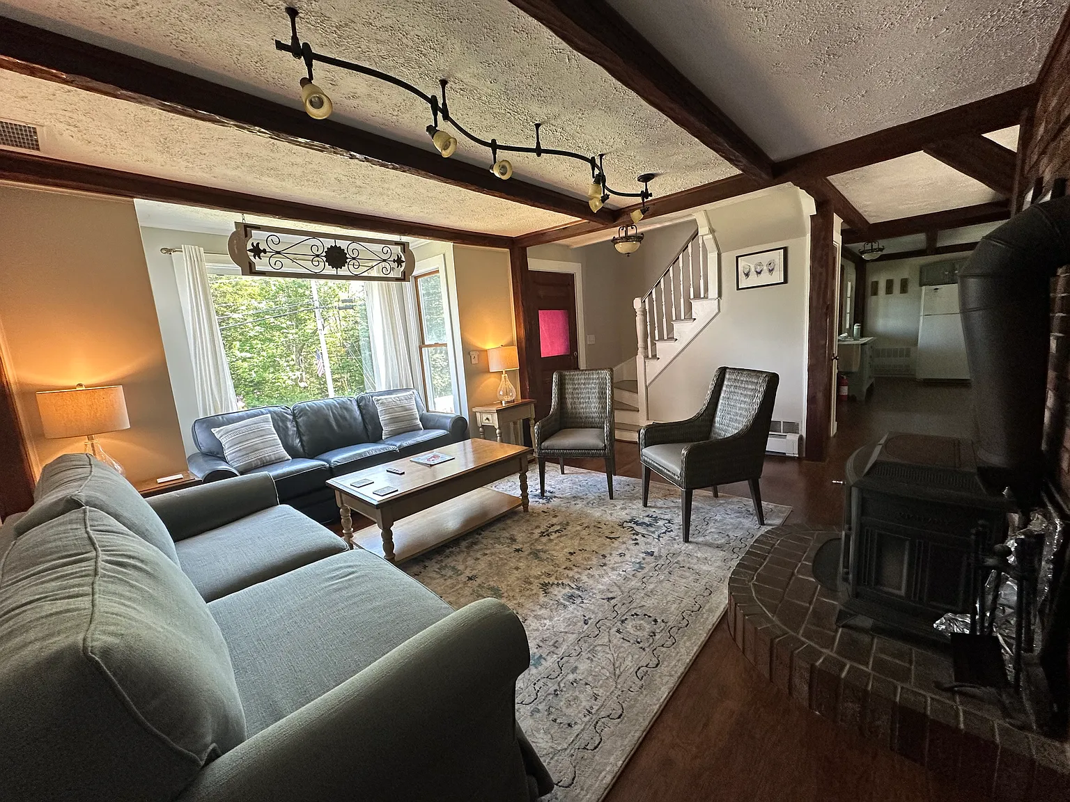 2 bed, 1450 sqft, $2,400 — Photo 3