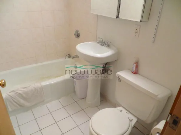 91 E Brookline St APT 1, Boston, MA 02118