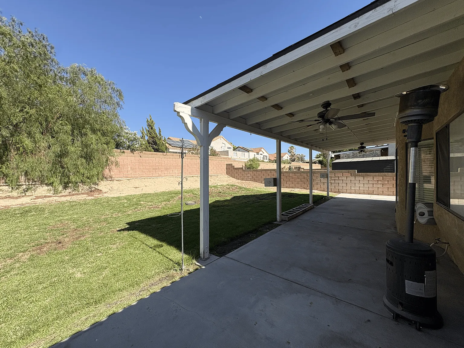 4 bed, 2.5 bath, 1928 sqft, $3,275 — Photo 2