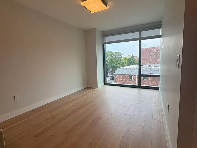 3820 Parsons Blvd #4 — Photo 9