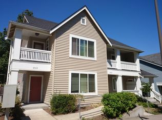 6555 32nd Ave SW, Seattle, WA 98126