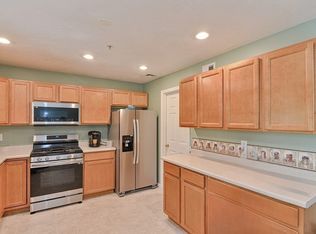 1185 Main St APT 10, Clinton, MA 01510