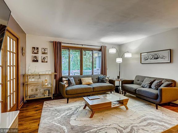 5th image of 1027 Greenhaven Dr #1801