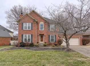 3526 Westwood Farms Dr, Louisville, KY 40220