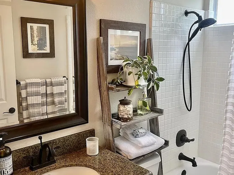 4575 Avenida Privado — Photo 14