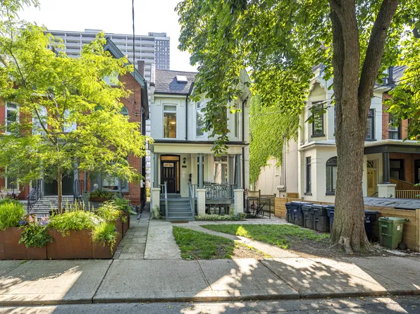 155 Robert St, Toronto, ON