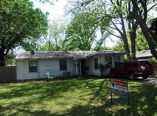 2424 Larry Dr, Dallas, TX 75228