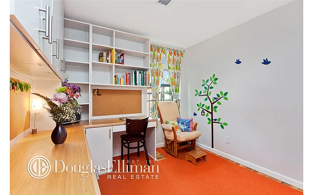 Sold by Douglas Elliman | media 21