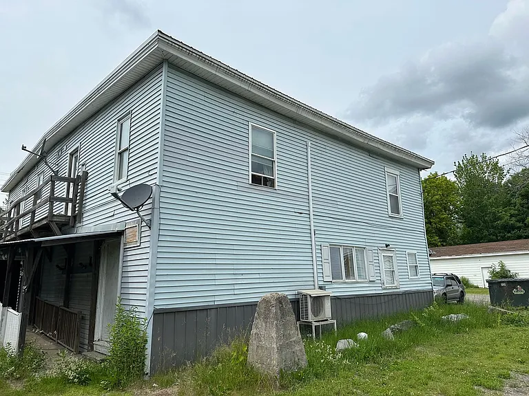 9 Dexter Rd — Photo 2