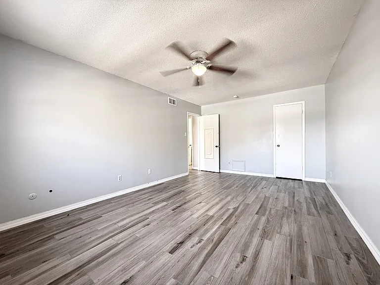 4800 N Stanton St #183-1 — Photo 40