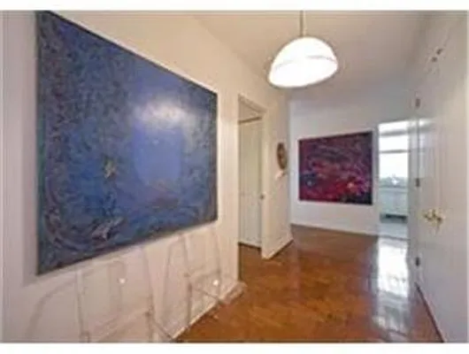 Rented by Douglas Elliman | media 24