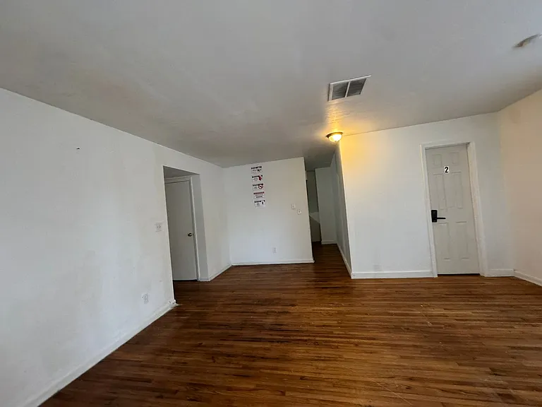416 Sun Ct — Photo 48