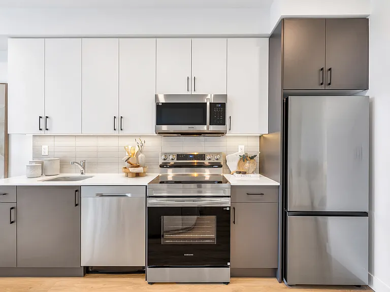 235 Wallace St — Photo 10